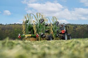 Krone Swadro TC 1570: Wereldwijd de grootste hark met vier elementen