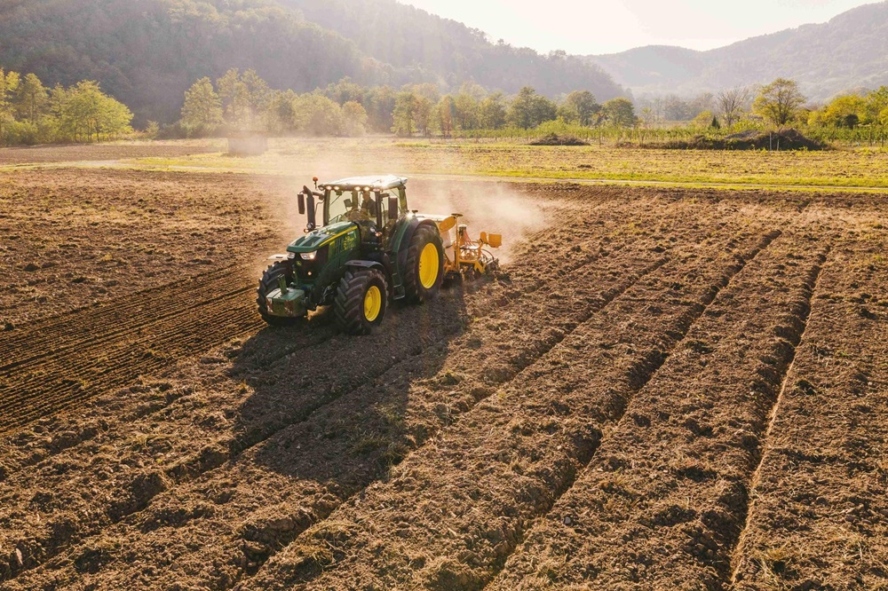 Bridgestone deelt tips voor het optimaliseren van de bandenspanning