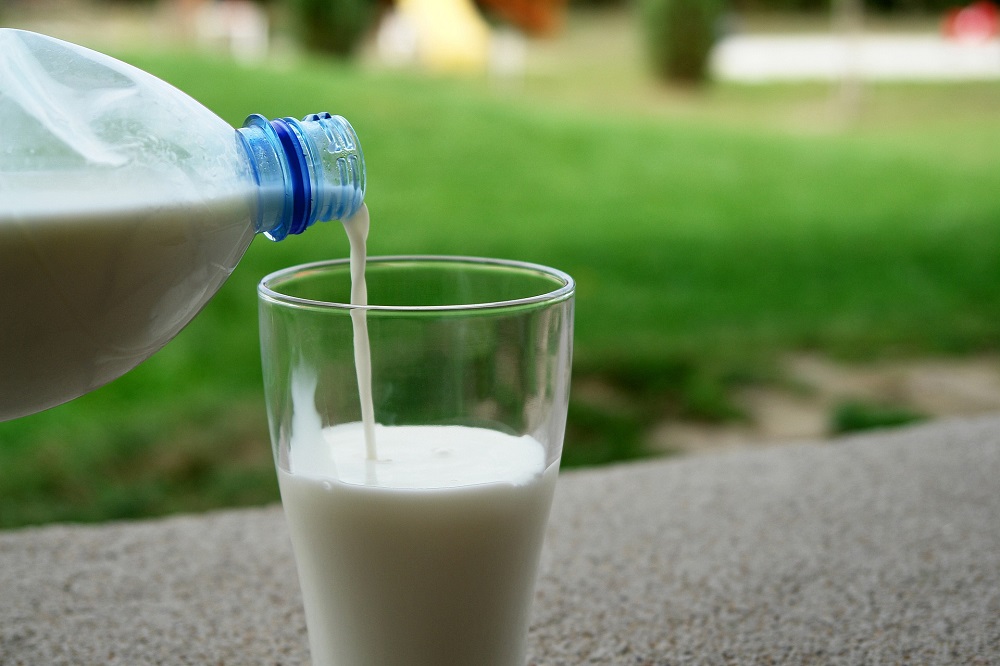 Melkprijs A-ware daalt opnieuw met 0,75 euro in februari